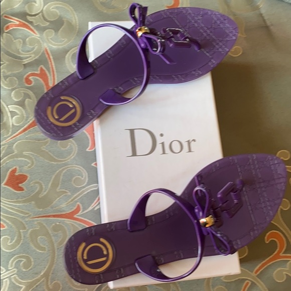 Designer shoes - Picture 3 of 5